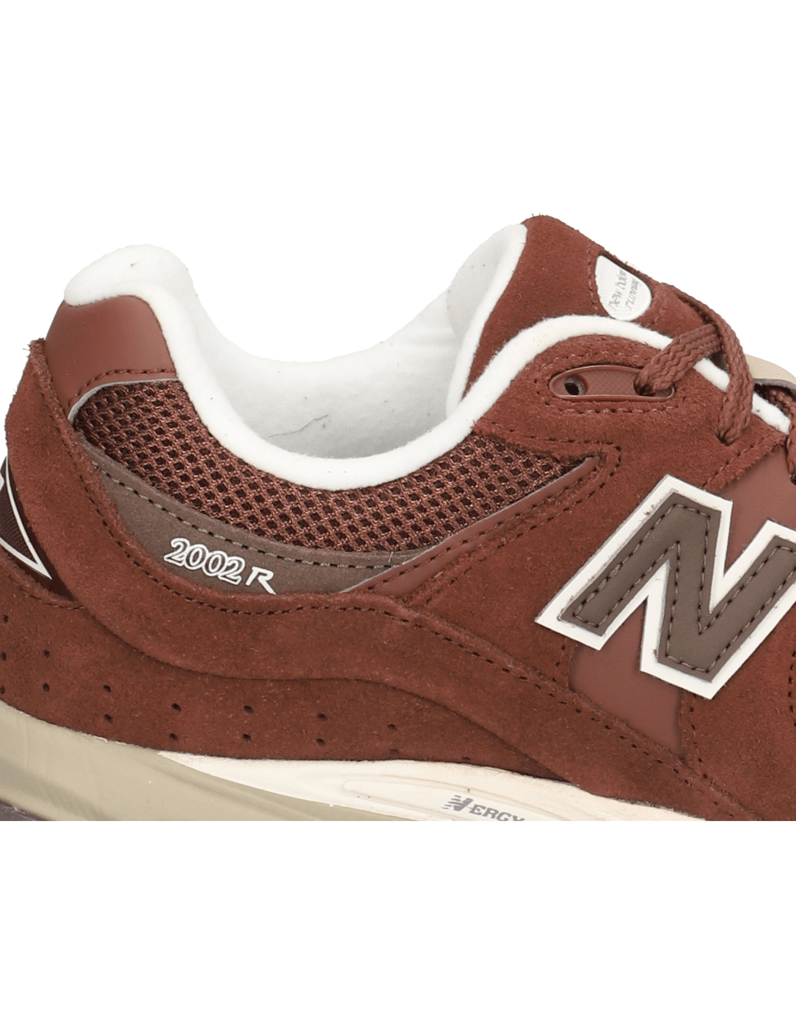 New-Balance-M2002-čierna