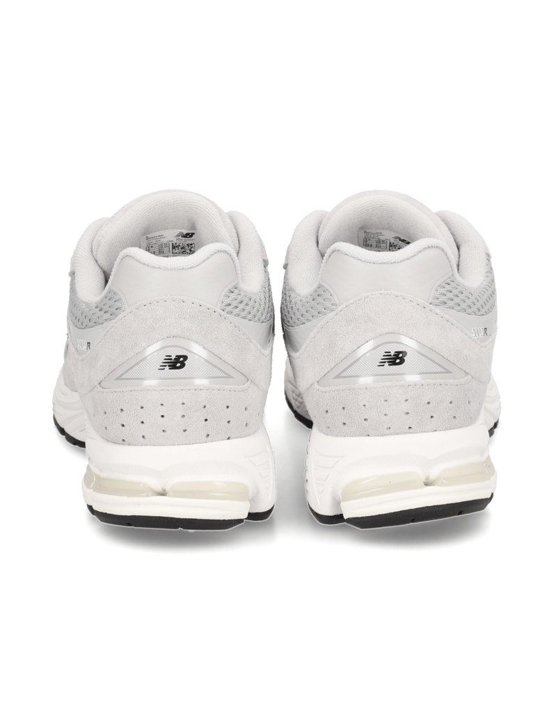 New-Balance-M2002