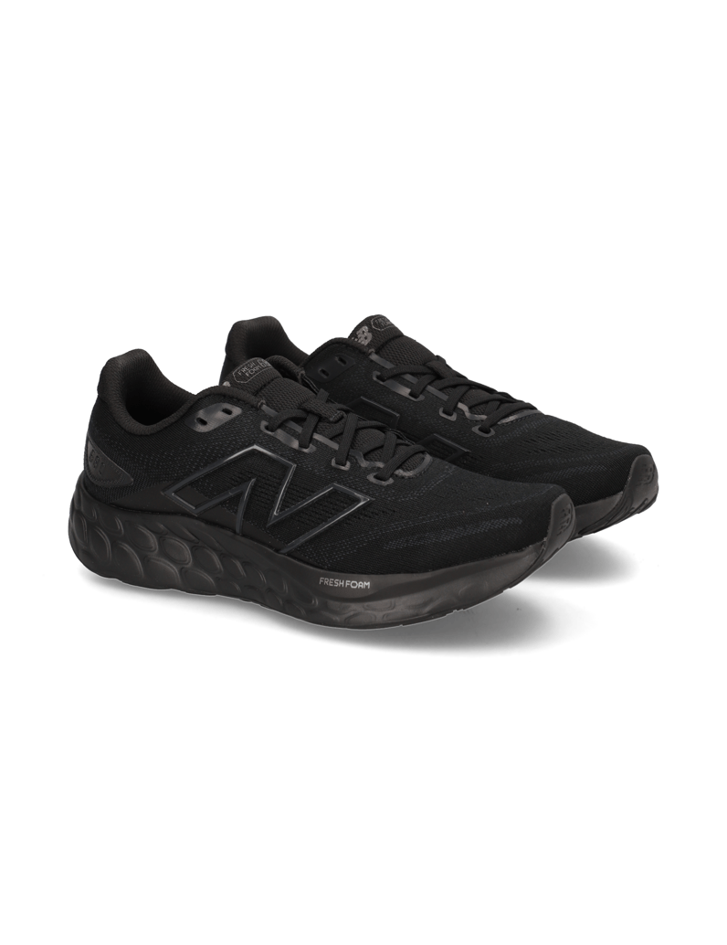 New-Balance-M680-schwarz