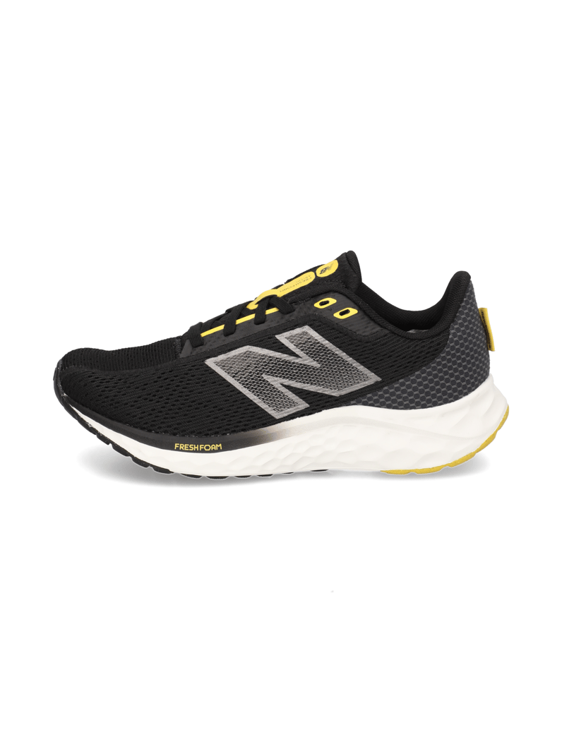 New-Balance-MARISY-schwarz