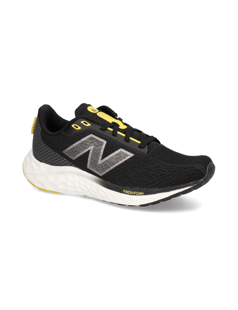 New-Balance-MARISY-schwarz
