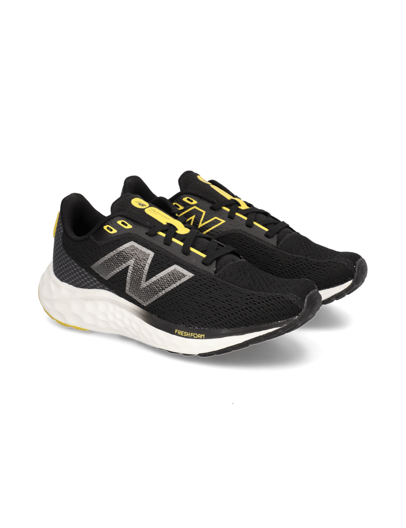 New-Balance-MARISY-schwarz