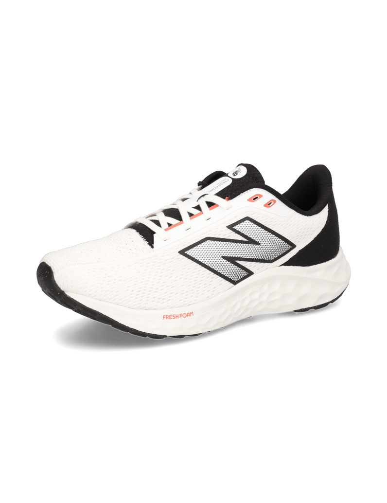 New-Balance-MARISY-schwarz