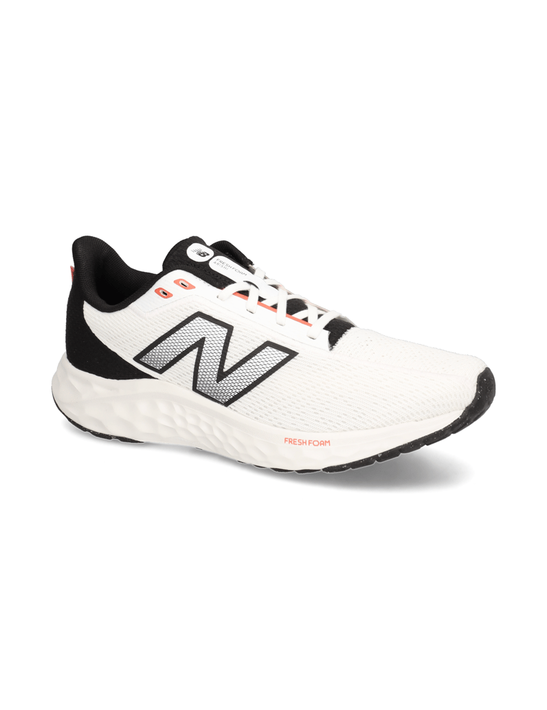 New-Balance-MARISY-schwarz