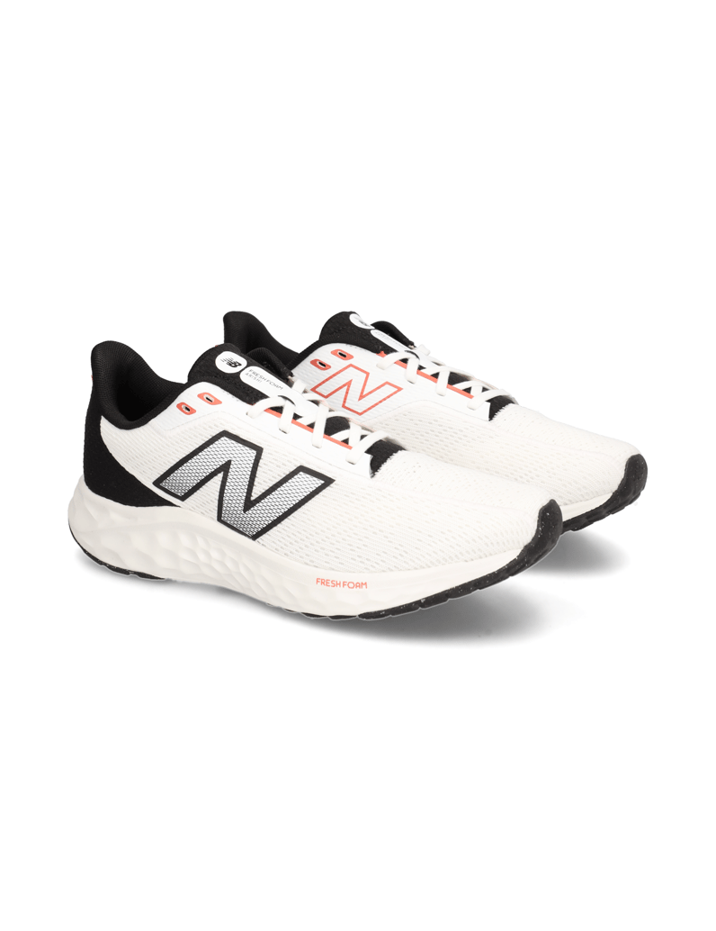 New-Balance-MARISY-schwarz