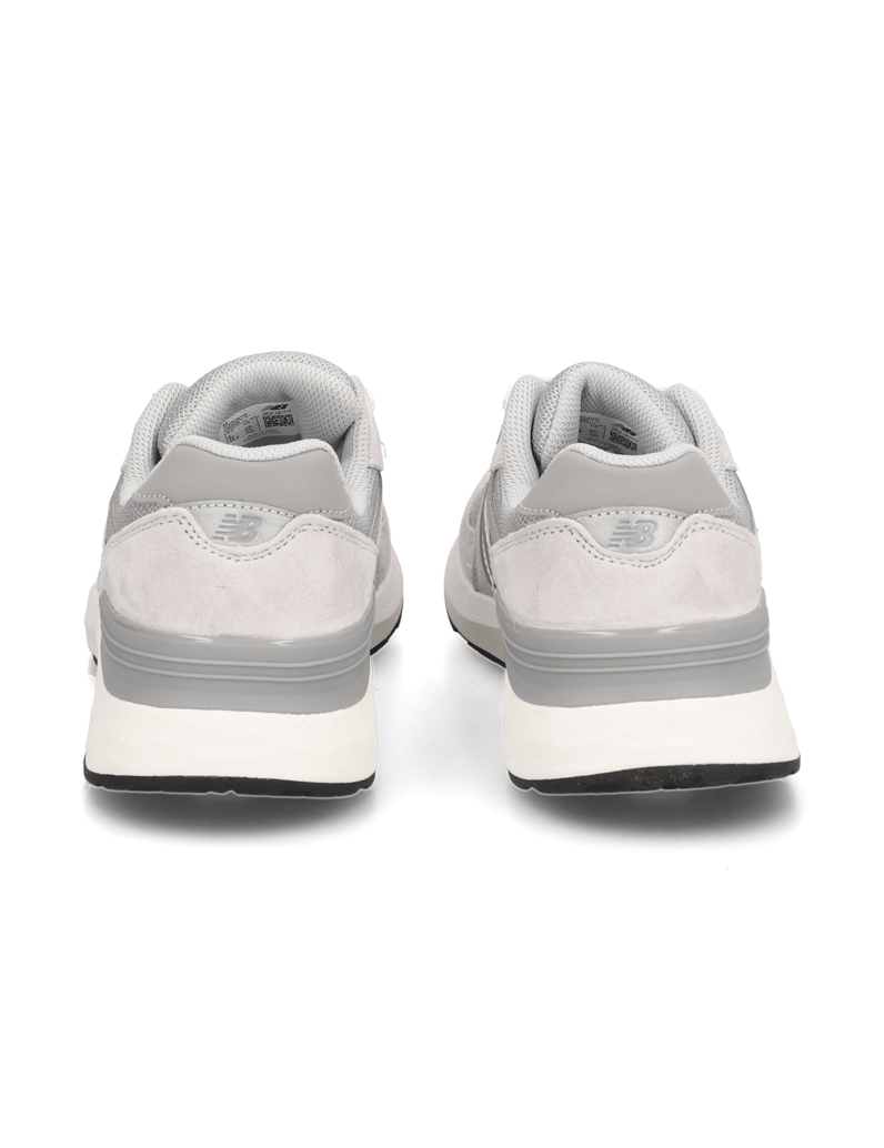 New-Balance-FRESH-FOAM-WALKING-880-V6-grau