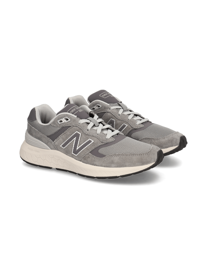 New-Balance-MW880-grau
