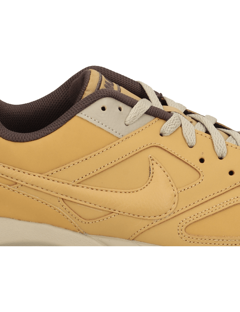 Nike-AIR-MAX-IVO-cognac