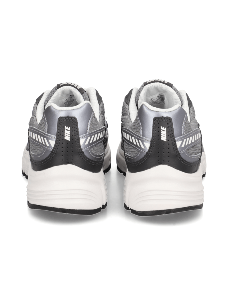 Nike-NIKE-INITIATOR-šedá