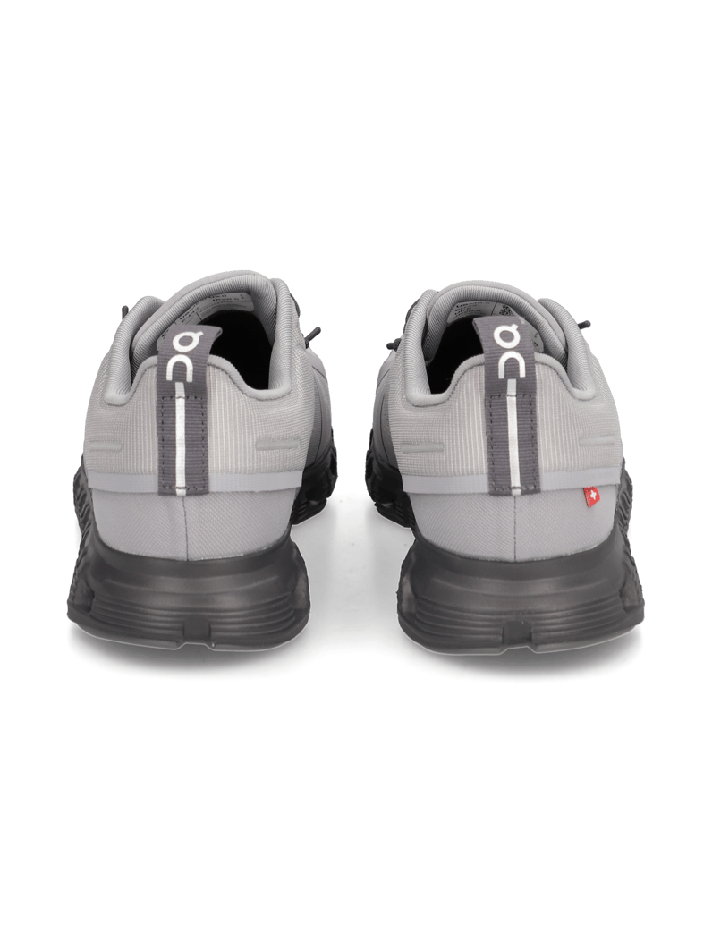 On-Cloud-6-Waterproof-schwarz