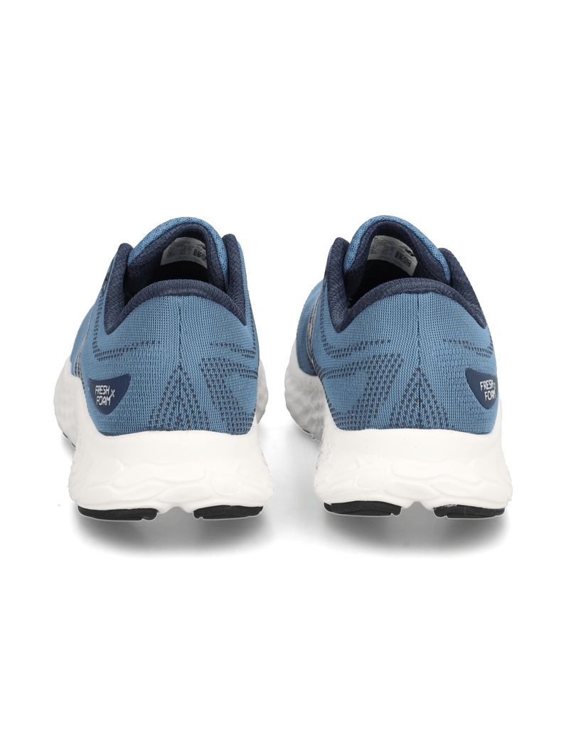 New-Balance-MEVO-schwarz