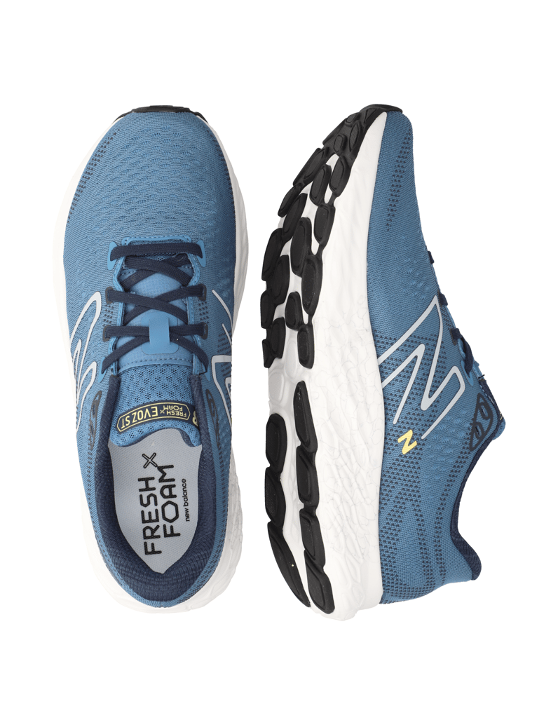 New-Balance-MEVO-schwarz