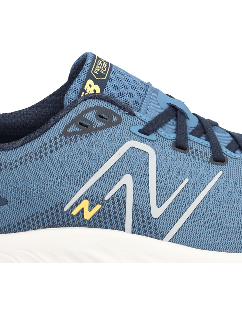 New-Balance-MEVO-schwarz