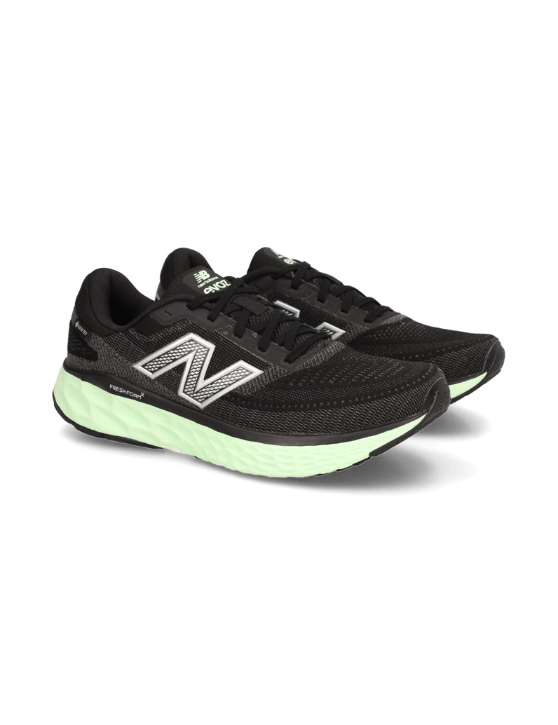 New-Balance-Fresh-Foam-X-Evoz-v4-schwarz