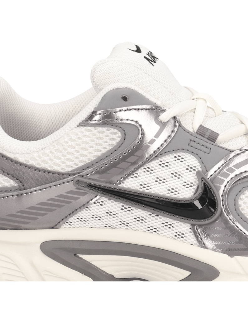 Nike-Nike-V5-RNR-siva