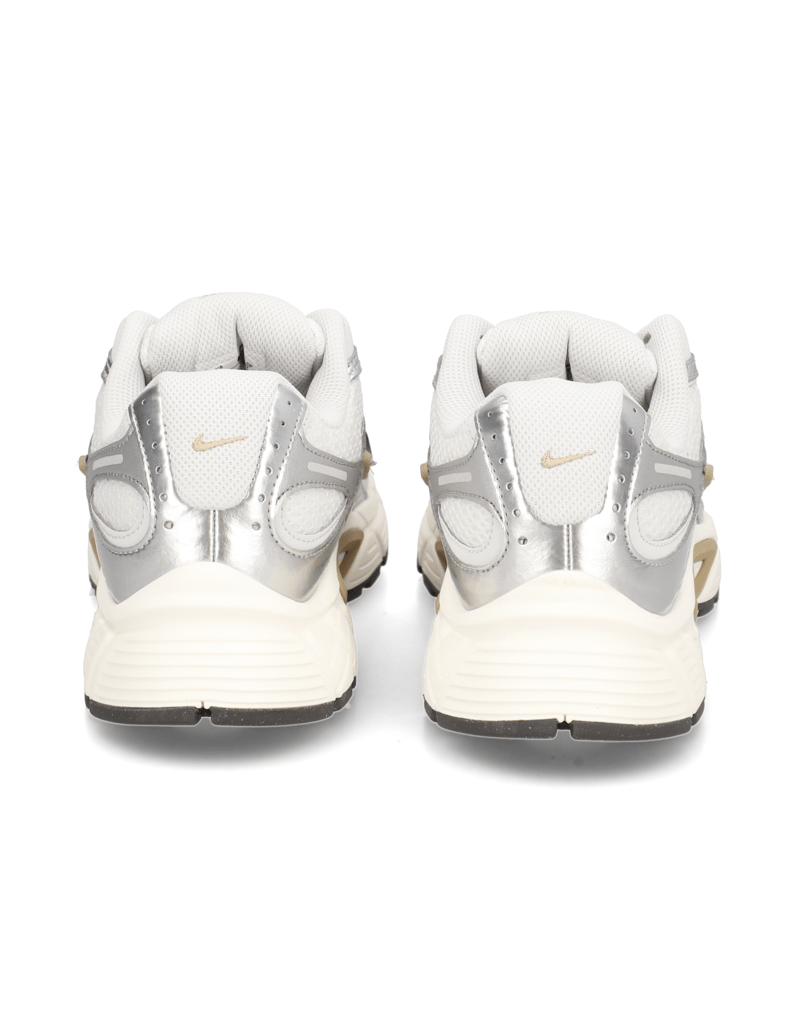 Nike-NIKE-V5-RNR-grau