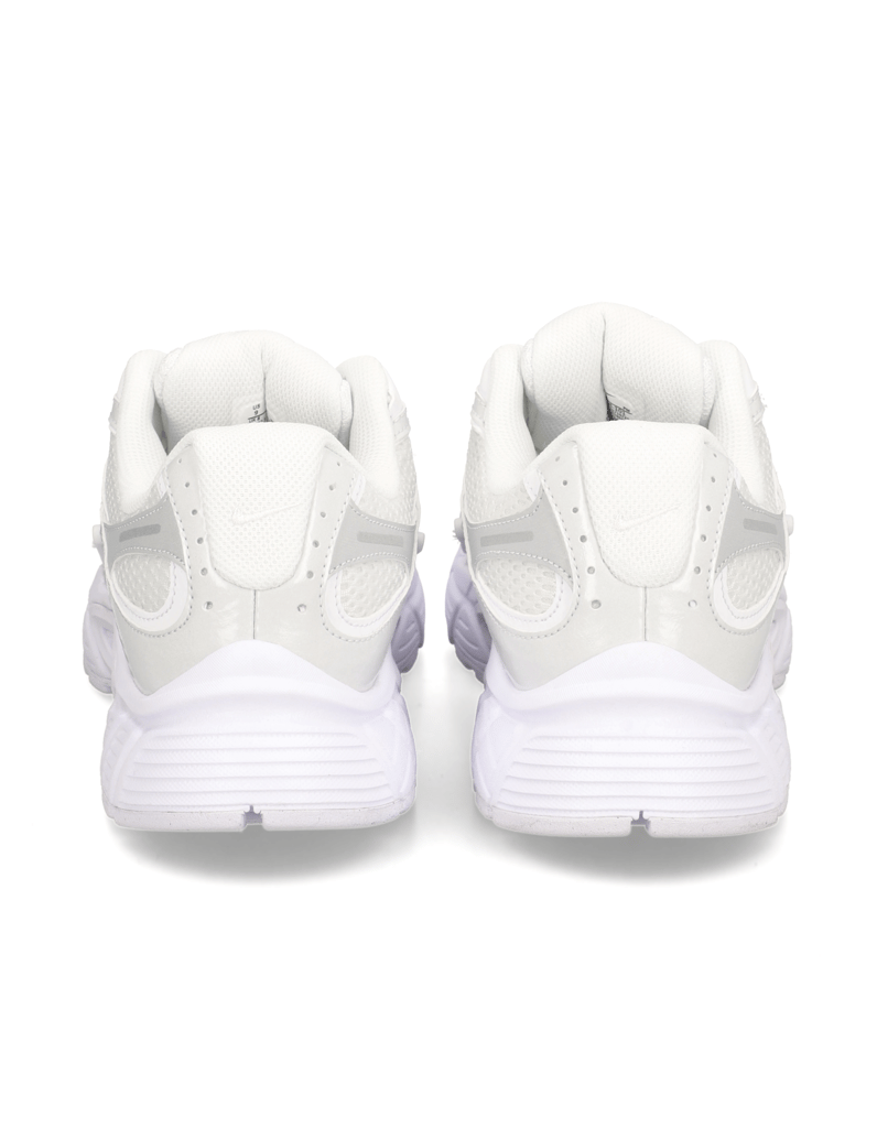 Nike-NIKE-V5-RNR-grau