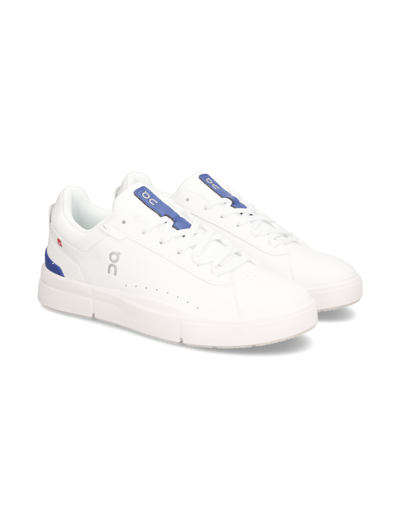 On-THE-ROGER-ADVANTAGE-schwarz