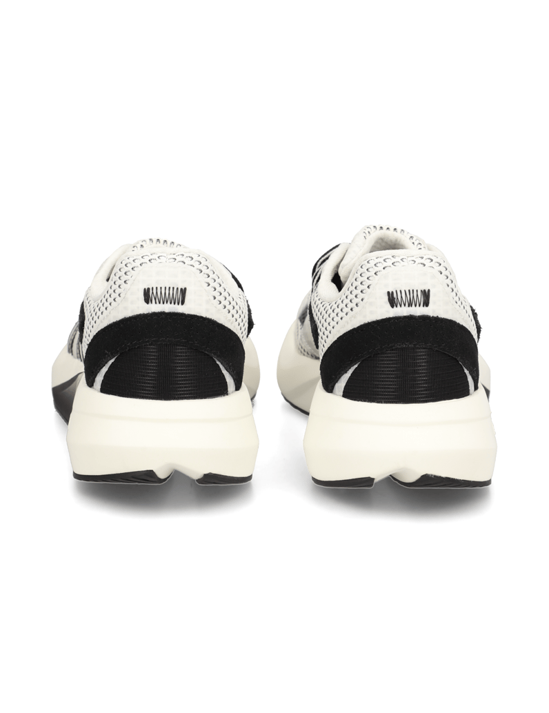 Adidas-LIGHTBLAZE-črna