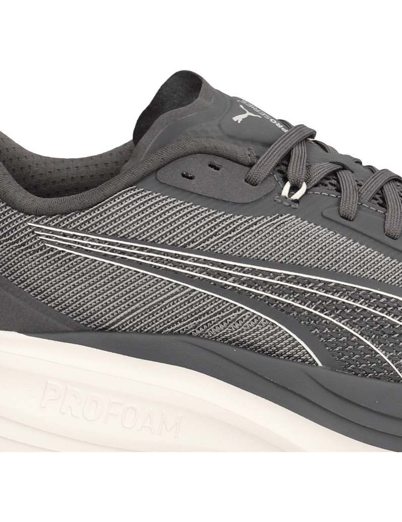 Puma-DARTER-PRO-schwarz