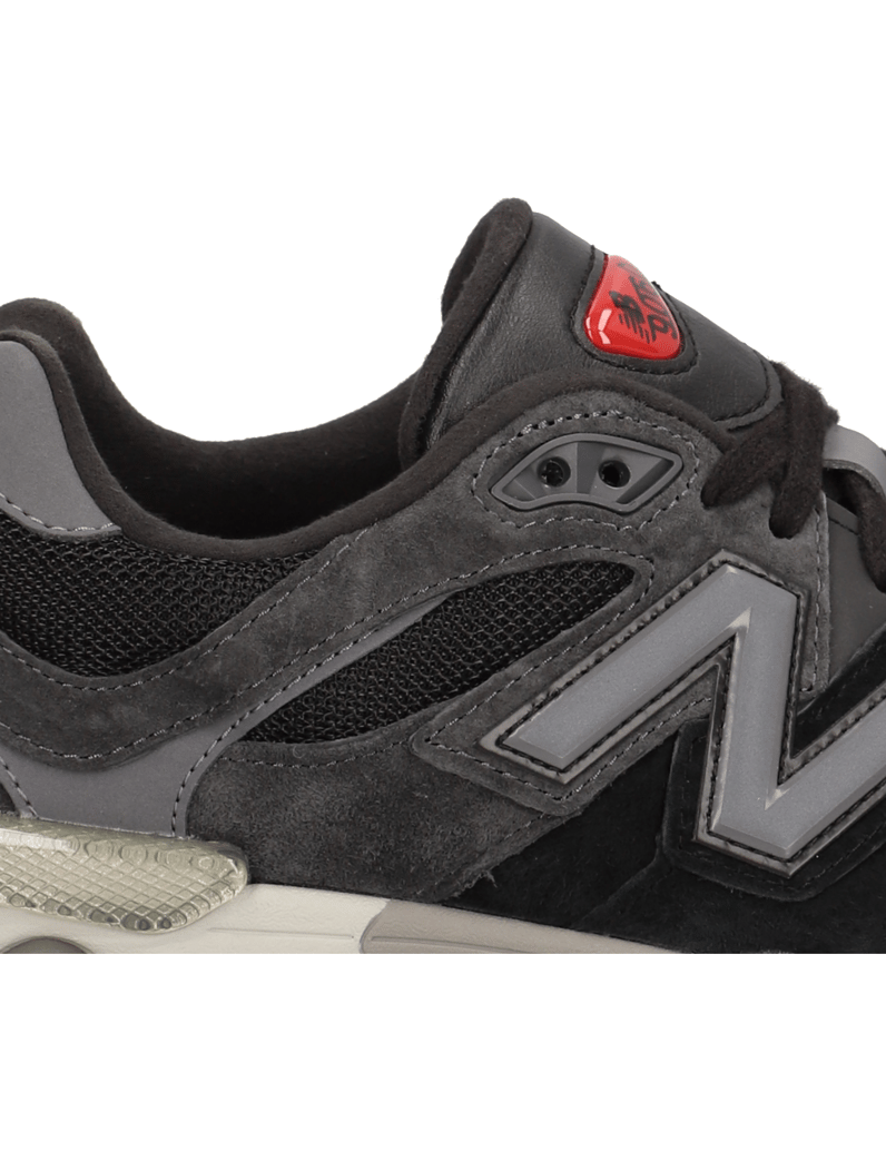 New-Balance-U9060-čierna