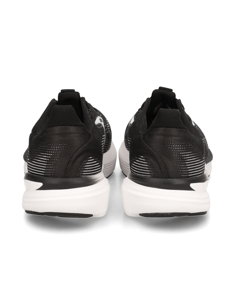 Brooks-REVEL-8-černá