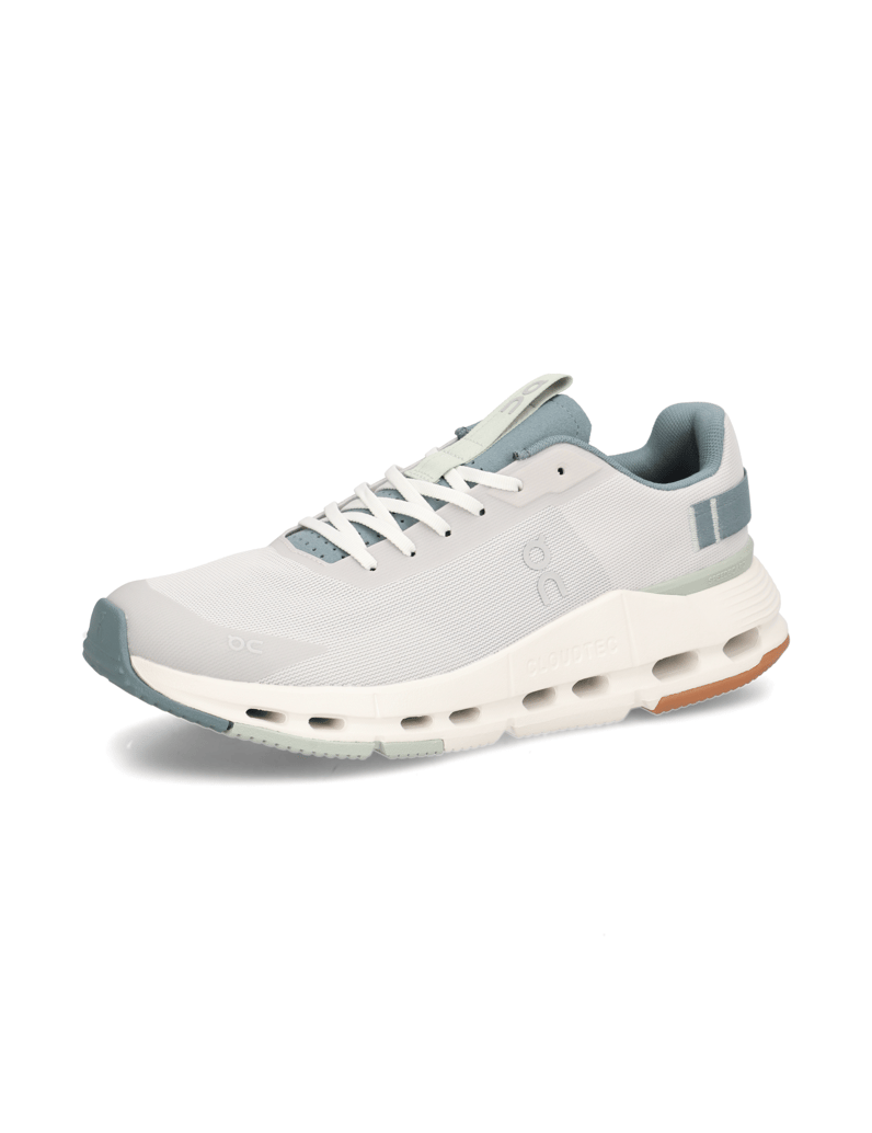 On-Cloudnova-Form-2-čierna