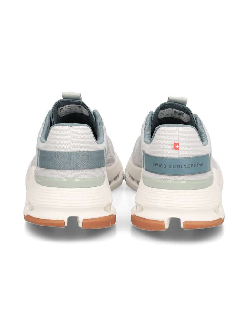 On-Cloudnova-Form-2-čierna