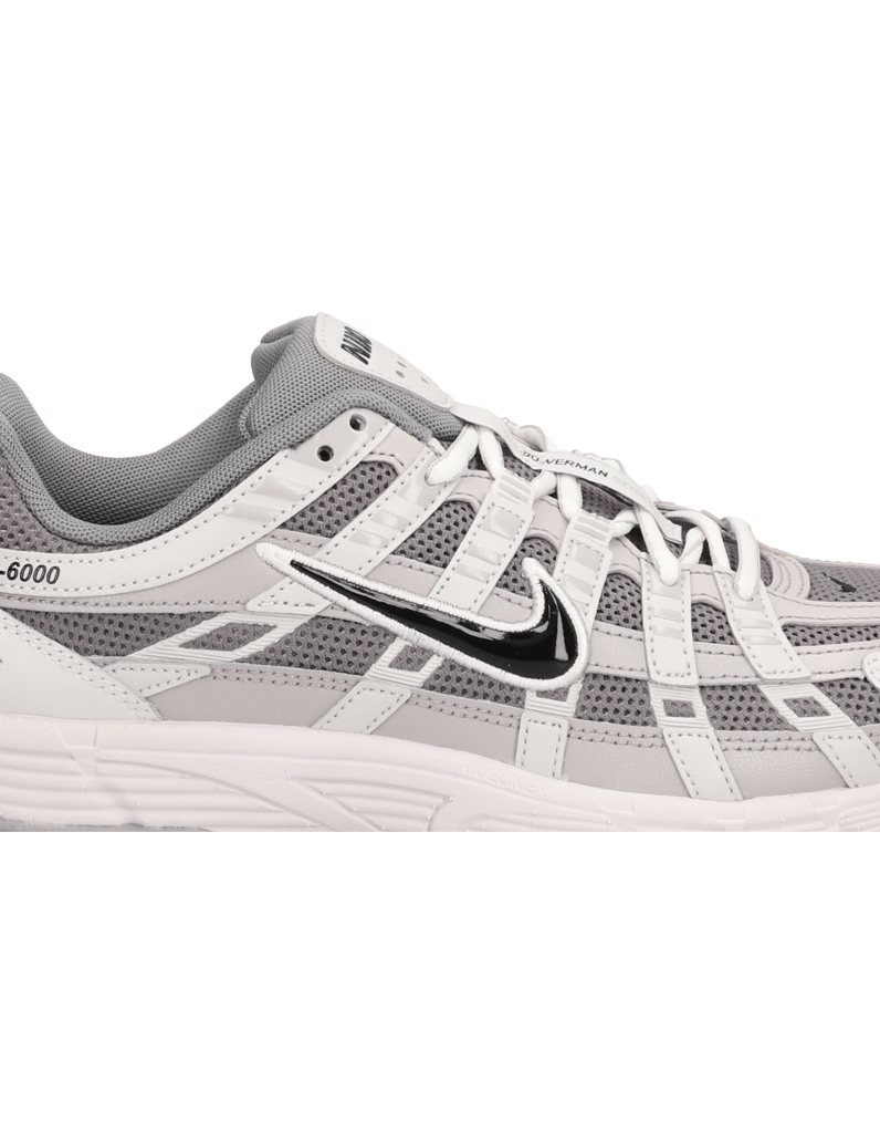 Nike-Nike-P-6000-črna