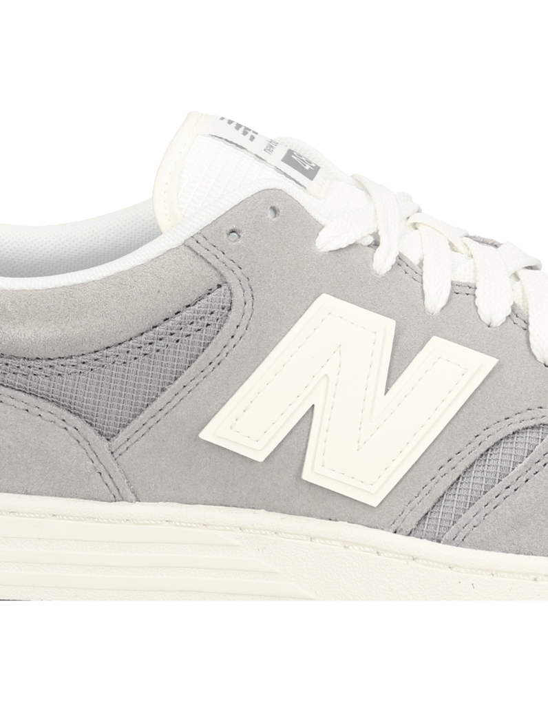 New-Balance-U480-šedá