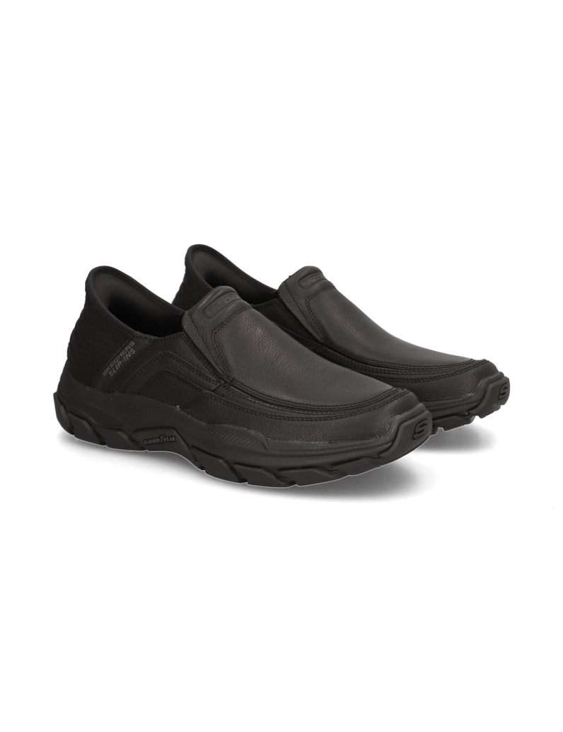 Skechers-nazouvací-boty-černá