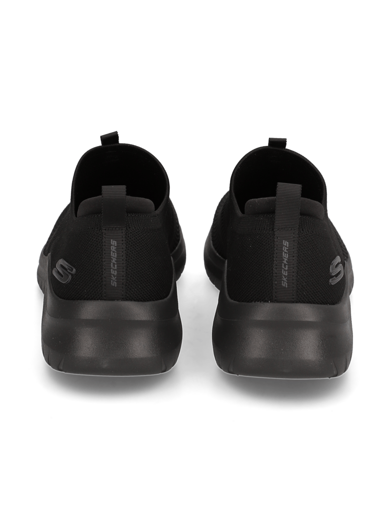 Skechers-športová-nazúvacia-obuv