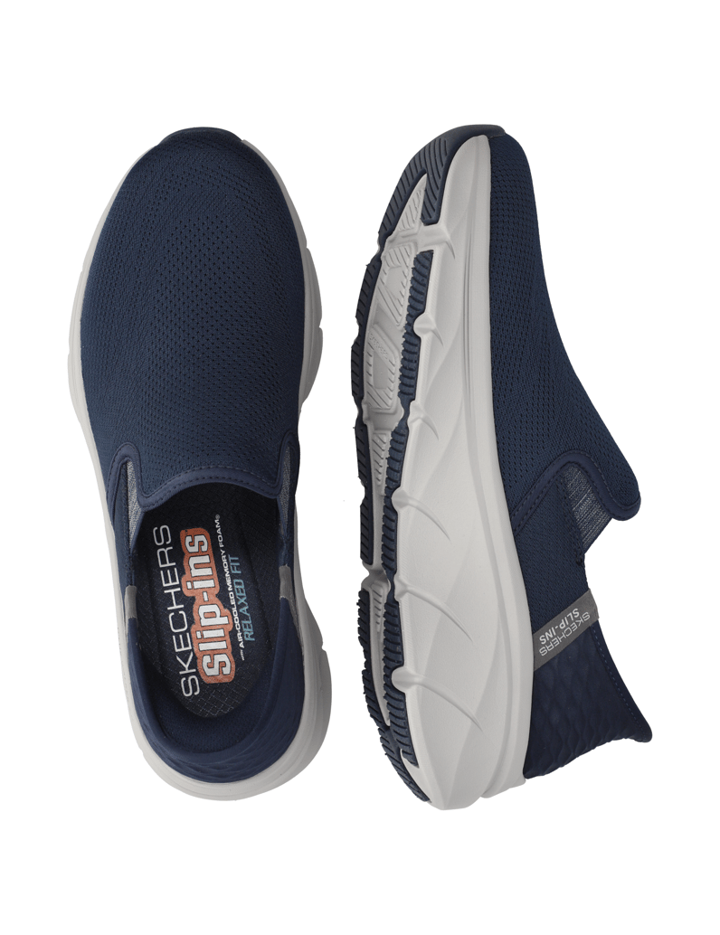 Skechers-SLIP-INS-D'LUX-WALKER-2.0-modrá