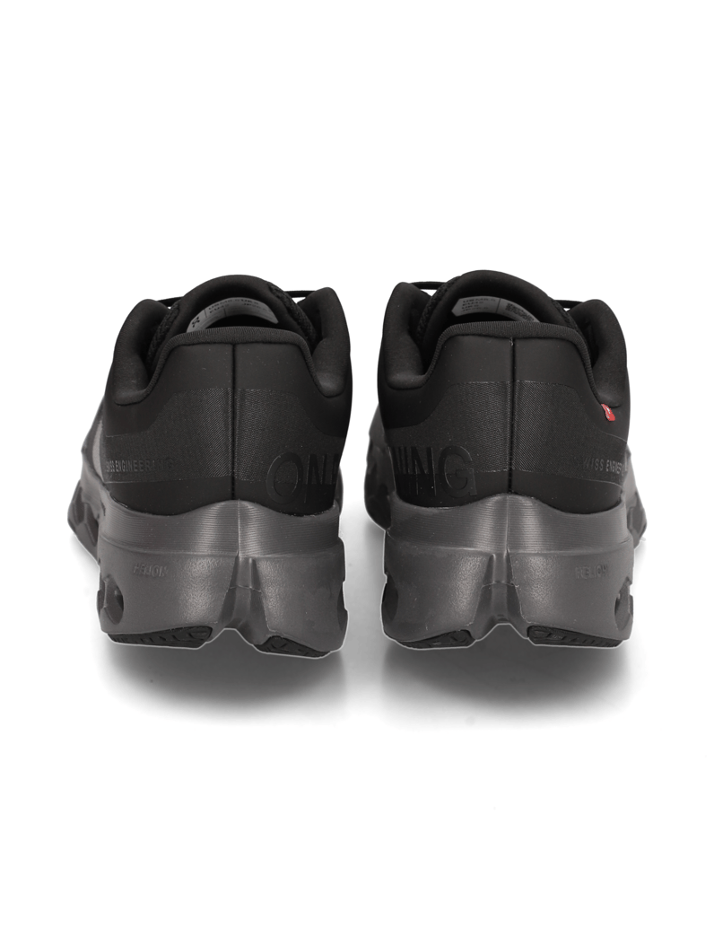 On-Cloudsurfer-Next-čierna