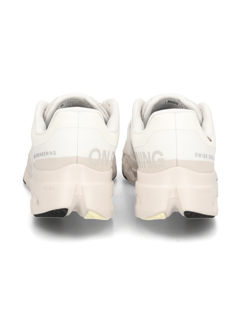 On-Cloudsurfer-Next-čierna