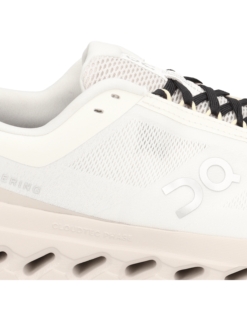 On-Cloudsurfer-Next-čierna