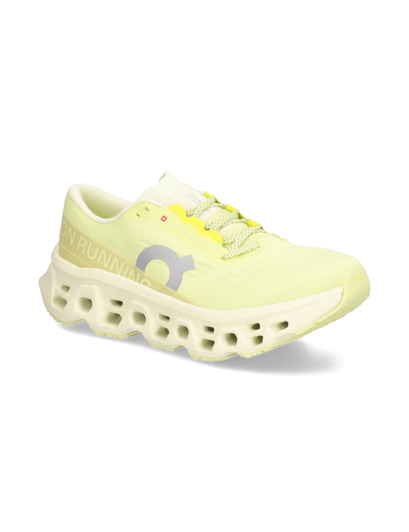 On-Cloudmonster-3-čierna