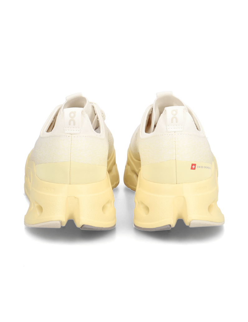 On-Cloudsurfer-Max-čierna