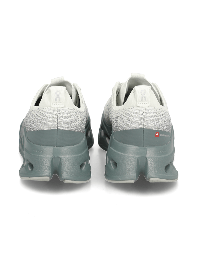 On-Cloudsurfer-Max-čierna