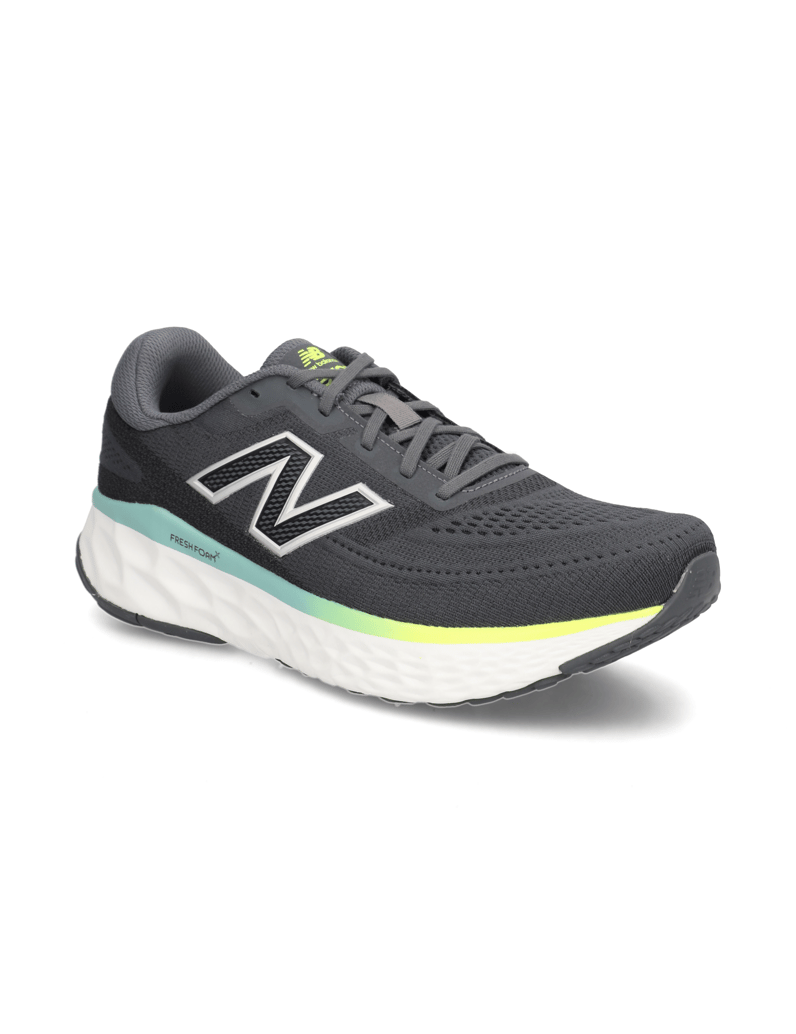 New-Balance-FRESH-FOAM-X-EVOZ-V4-černá