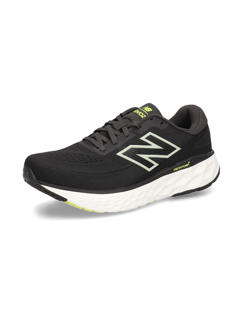 New-Balance-FRESH-FOAM-X-EVOZ-V4-črna