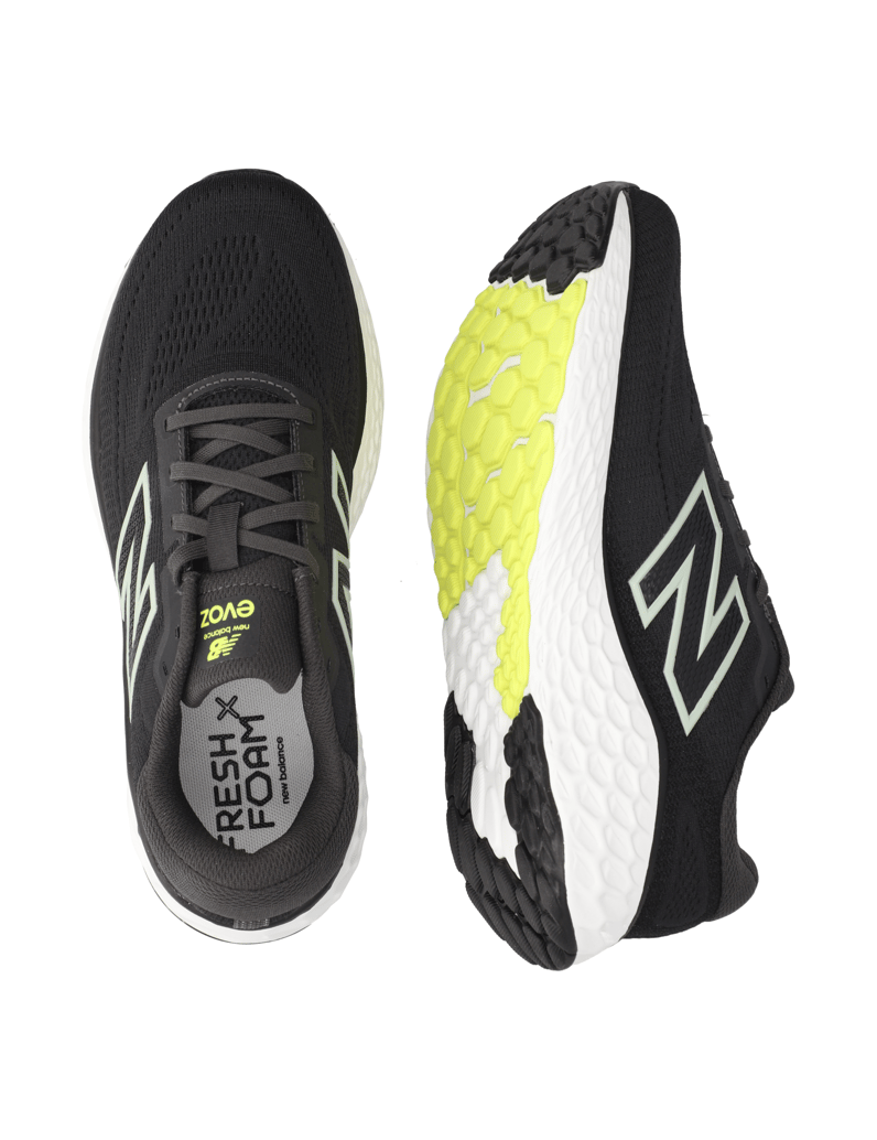 New-Balance-FRESH-FOAM-X-EVOZ-V4-črna