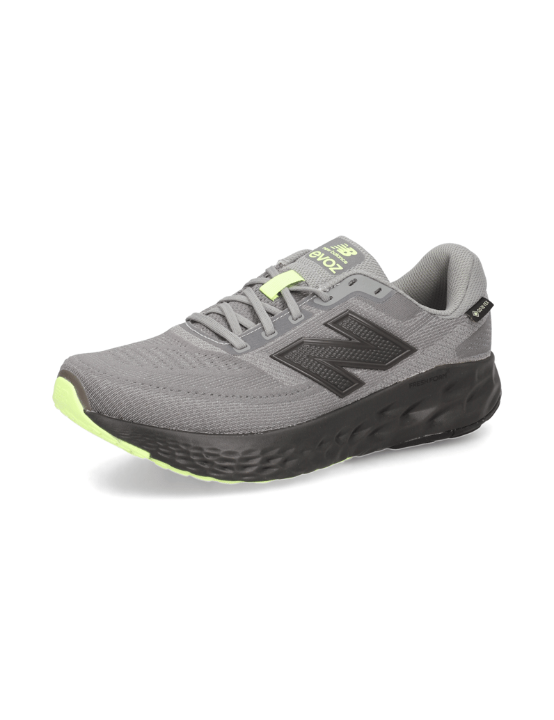 New-Balance-FRESH-FOAM-X-EVOZ-GORE-TEX-šedá