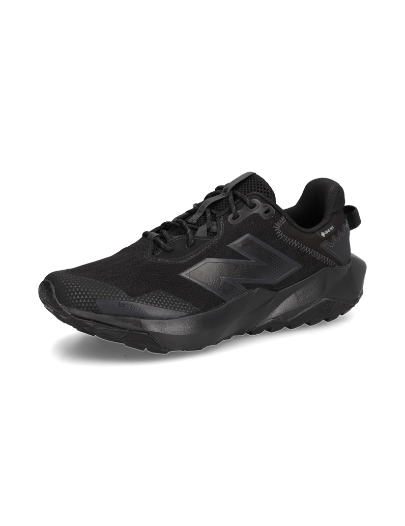New-Balance-DYNASOFT-NITREL-V6-GORE-TEX-črna