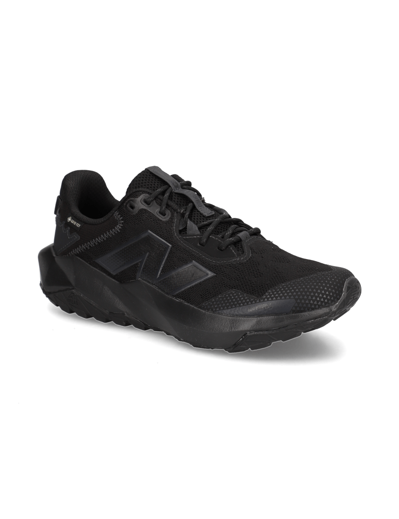 New-Balance-DYNASOFT-NITREL-V6-GORE-TEX-črna