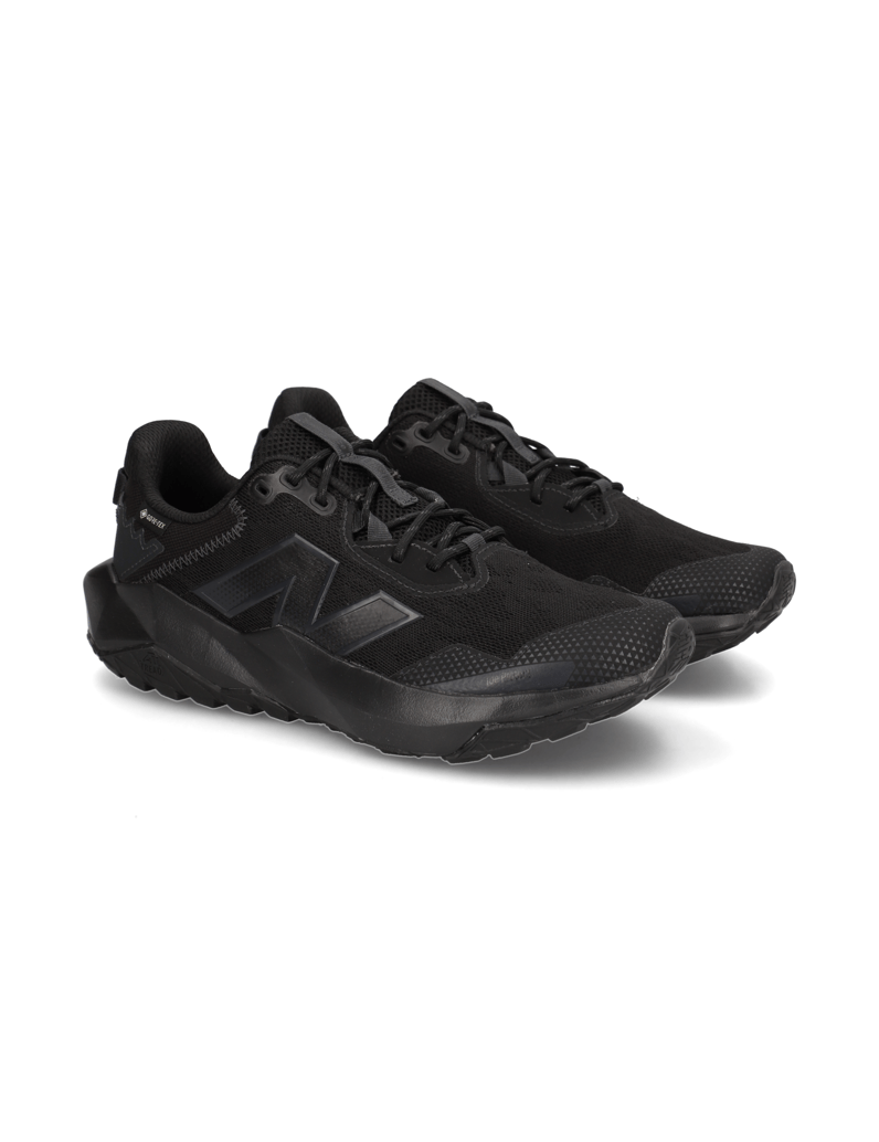 New-Balance-DYNASOFT-NITREL-V6-GORE-TEX-črna