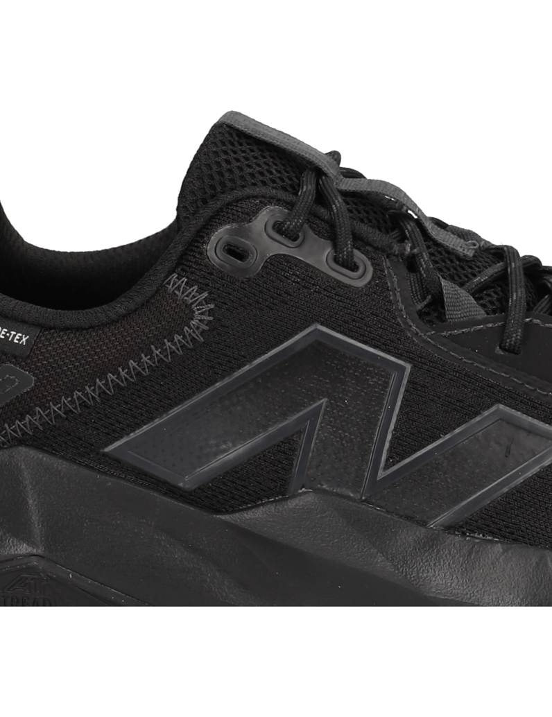 New-Balance-DYNASOFT-NITREL-V6-GORE-TEX-črna