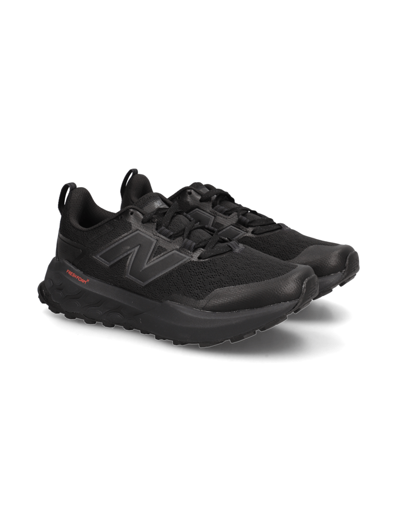 New-Balance-FRESH-FOAM-X-GAROÉ-V2-črna