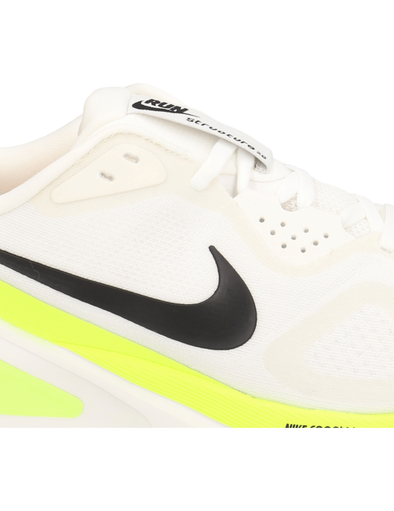 Nike-Nike-Structure-26-biela