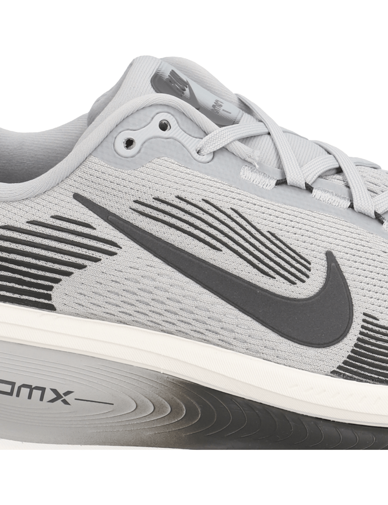 Nike-Nike-Vomero-18-biela